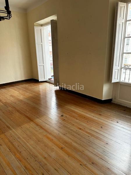 Foto eac49cdd-67d8-404b-bafd-191f2b42c5e4. Pis a calle de la cámara 40 a Centro Avilés