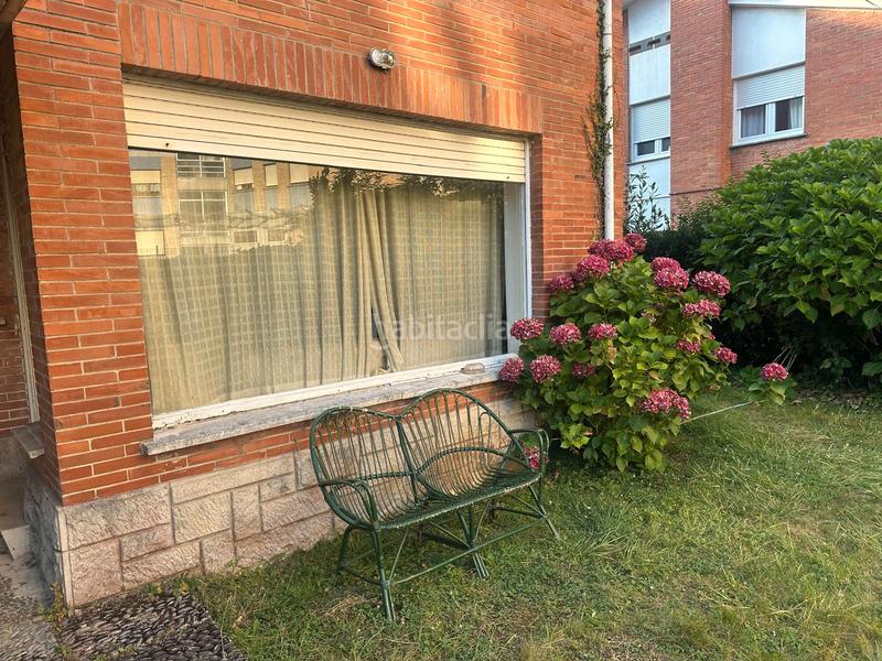 Foto c6f6b50a-71ff-4517-a4f6-3f80830db33f. Casa pareada en calle alcalde luis treillard n16 casa pareada en Salinas en Castrillón
