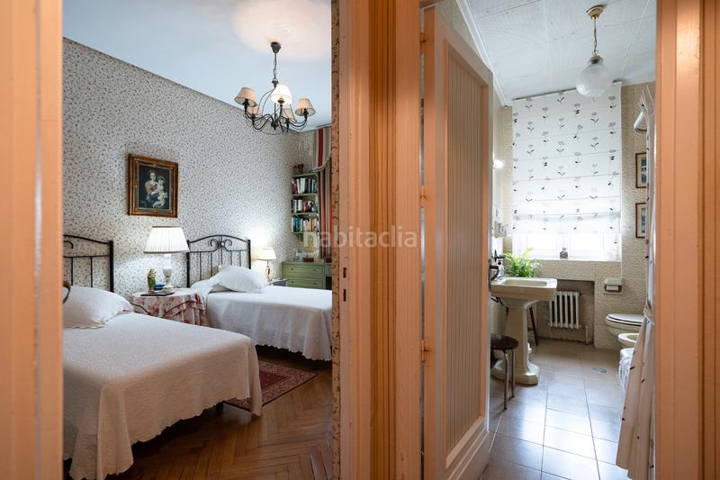 Foto c4de3ccd-36d9-48ed-9fba-ed7e465268f9. Piso en calle gonzález abarca 18a impresionante piso en el Centro en Avilés