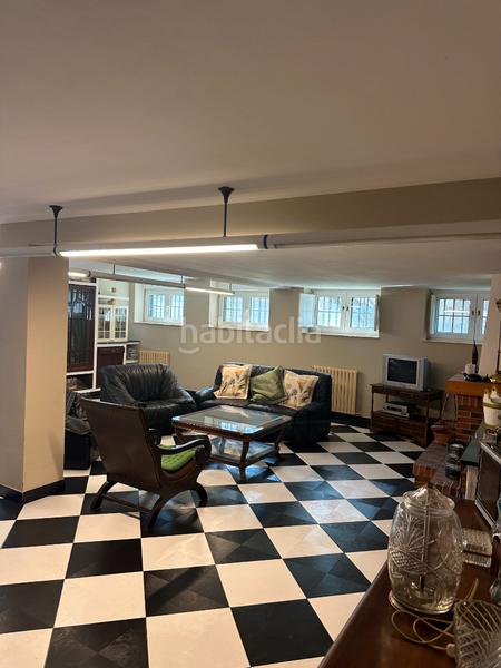 Foto 020ad174-7328-4256-8bf6-f3949e71f101. Chalet in calle bernardo álvarez galán 46 in Salinas Castrillón