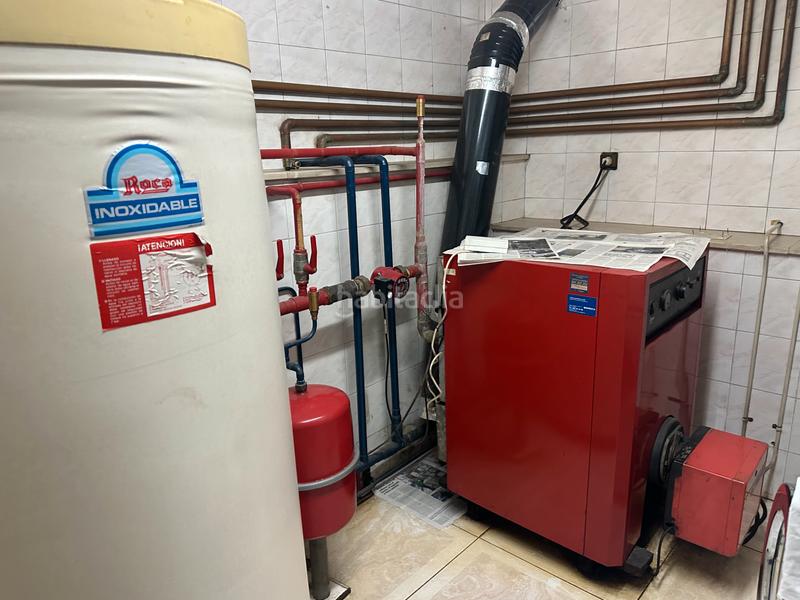 Foto 2e8dec9f-0d00-4b19-bf64-56557bc81b38. Chalet in calle bernardo álvarez galán 46 in Salinas Castrillón