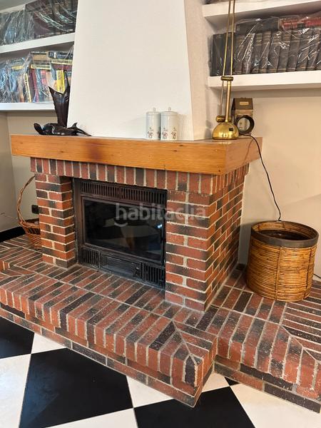 Foto 64218a0d-3835-4380-8681-b2180cdf3a47. Chalet in calle bernardo álvarez galán 46 in Salinas Castrillón