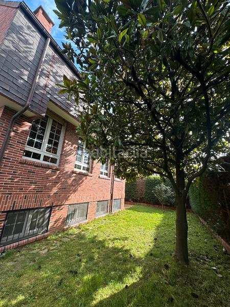 Foto 69ea67b1-34ed-42f3-8370-77803ee5d609. Chalet in calle bernardo álvarez galán 46 in Salinas Castrillón