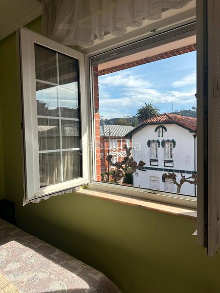 Foto af3dad5e-9c55-4f74-bb13-5b05f87d8d30. Chalet in calle bernardo álvarez galán 46 in Salinas Castrillón