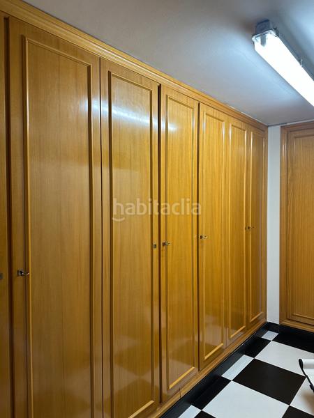 Foto da6b61c1-aeb5-4ddb-b881-12af16464d3c. Chalet in calle bernardo álvarez galán 46 in Salinas Castrillón