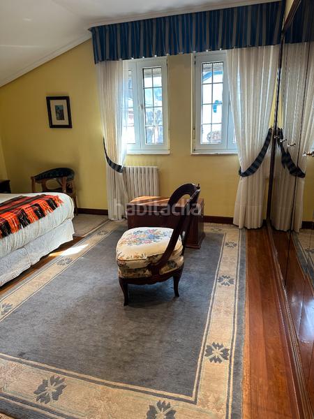 Foto e8213ac2-12c4-46b5-9784-d9df5ef6e471. Chalet in calle bernardo álvarez galán 46 in Salinas Castrillón