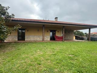Chalet  N/a. Casa castrillón