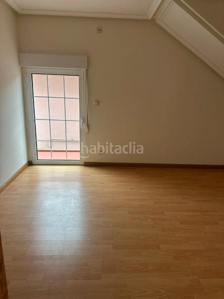 Foto 71e043b5-2ee2-4401-8173-0136f499a81e. Casa amb calefacció aparcament a Salinas Castrillón