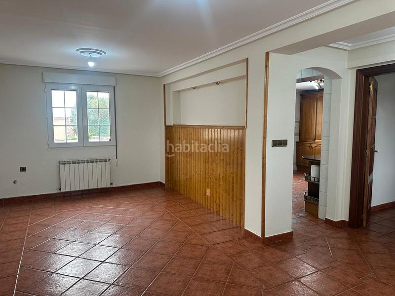 Foto a45ec6f2-fb38-41c9-8f93-f218d42d5bc0. Casa amb calefacció aparcament a Salinas Castrillón