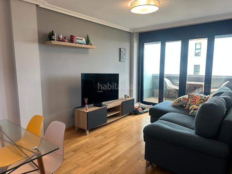 Foto bcc2f781-3c7c-469c-90c4-42d82a9e807e. Piso  playa Salinas en Salinas Castrillón