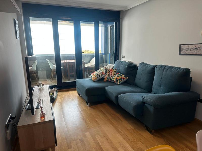 Foto c83a9383-91b3-413d-a554-322ef5ea7d60. Piso  playa Salinas en Salinas Castrillón