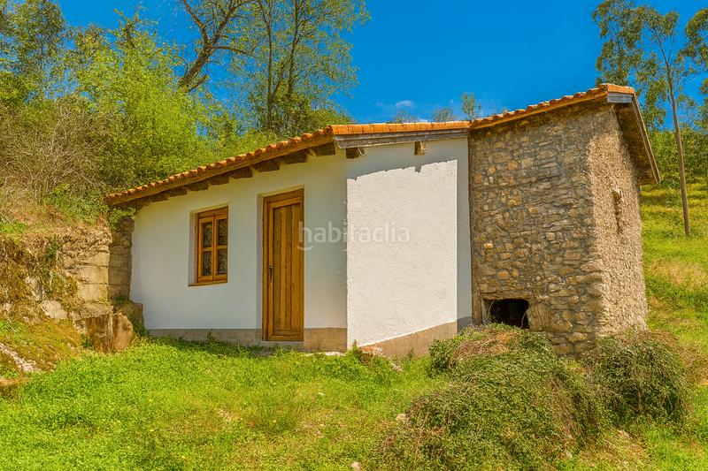 Foto ff99d427-bac1-4e5d-894a-a546c98784b5. Masia a Salas