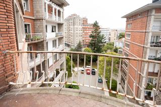 Etagenwohnung in Calle gonzález abarca 18. Estupendo piso centro de avilés