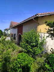 Haus  Lugar so la iglesia. Casa con amplio terreno en san cristóbal, avilés