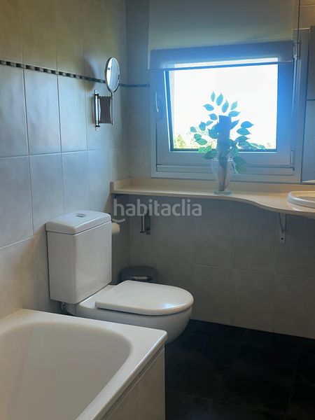 Foto fa3b64ca-c12d-47fb-9421-96b26ab50fb5. Xalet a travesia de ballota 402 a Cudillero