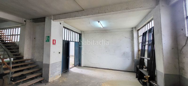 Foto b8edf7a4-de14-46e5-ab1d-c500e3cec995. Local comercial a Centro Avilés