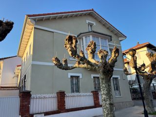 Casa  Calle fructuoso álvarez 7. Casa centenaria centro de salinas