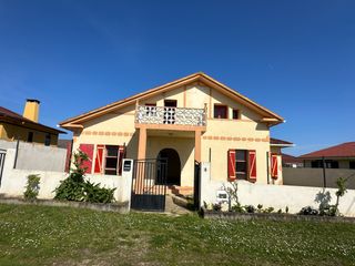 Casa  Paseo do pinar 11. Casa cerca de la playa barreiros, lugo