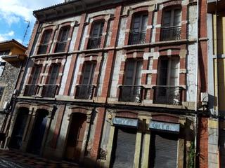 Edifici  Calle rivero. Edificio para reformar en rivero