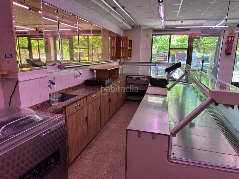 Foto 777a3553-18cc-47f7-b3e1-88fc0b66c6ae. Alquiler local comercial local céntrico alquiler Salinas en Castrillón