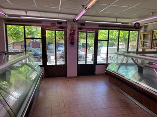 Local Comercial en Calle Alcalde Luis Treillard