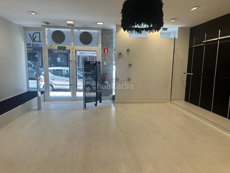 Foto fd1a5042-f77a-4827-8f96-2534062a5963. Rent business premise in calle marqués de teverga 5 in Oviedo
