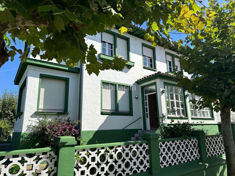 Foto 198455b8-58cb-4595-bdb2-758ed40ff4cf. Casa amb xemeneia calefacció aparcament piscina a Castrillón