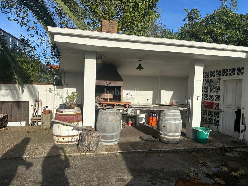 Foto 4f276c03-218e-49a6-8fe4-98e2c4a12570. Casa amb xemeneia calefacció aparcament piscina a Castrillón