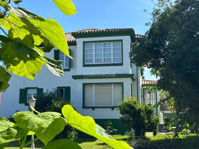 Foto c59e6219-14ee-4f4b-99d9-5089e18bdd24. Casa amb xemeneia calefacció aparcament piscina a Castrillón