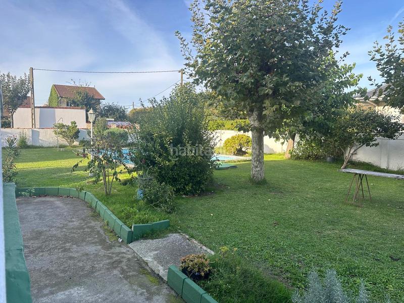 Foto c8dffb77-cbce-4de3-9e4e-411f39f03b7c. Casa amb xemeneia calefacció aparcament piscina a Castrillón