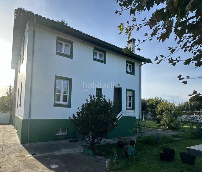 Foto ffda3b96-ee26-4cb1-82a8-b5a167407016. Casa amb xemeneia calefacció aparcament piscina a Castrillón