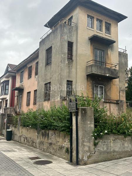 Foto 40871760-3d50-48d8-900d-c104858546a0. House in calle cardenal inguanzo 5 in Auditorio - Seminario - Parque de Invierno Oviedo
