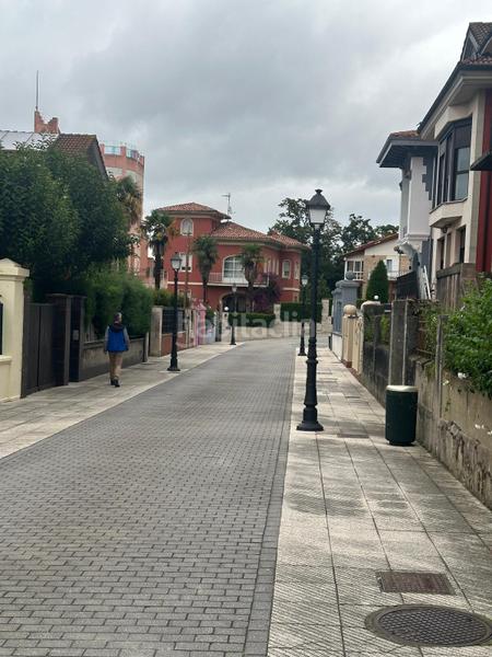 Foto ca9a458a-7fe2-4e30-bdc8-de639ab10548. House in calle cardenal inguanzo 5 in Auditorio - Seminario - Parque de Invierno Oviedo