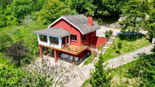 Chalet in Camino camino de la bovia 1629. Casa individual con jardín en lavandera, gijón