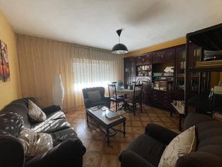 Piso en Riaño - Los Barros. Se presenta una excelente oportunidad para aquellos que buscan u