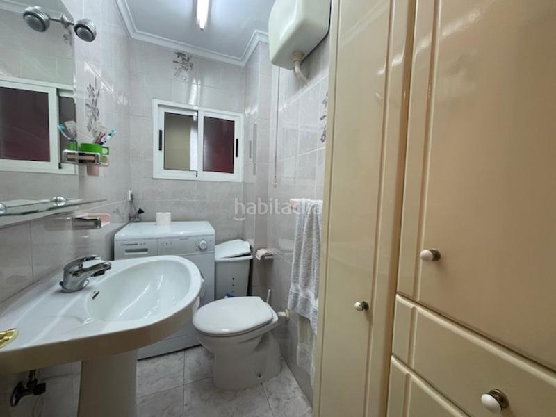 Foto 45948fd3-5281-463f-b08d-3ad144631e41. Piso se presenta una excelente oportunidad para aquellos que buscan un acogedor espacio en el corazón de riaño, con todos los servicios en Langreo