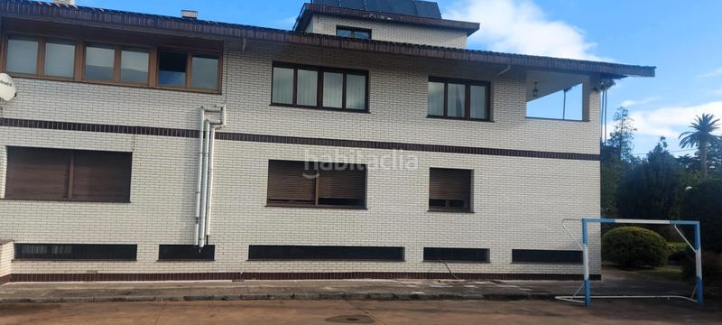 Foto 36954eec-108e-4322-86b4-b16c68c41736. Casa amb calefacció aparcament piscina a Somió Gijón