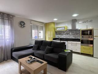 Appartement à La Calzada. Piso para entrar cerrca de la palaya del arbeyal gijón