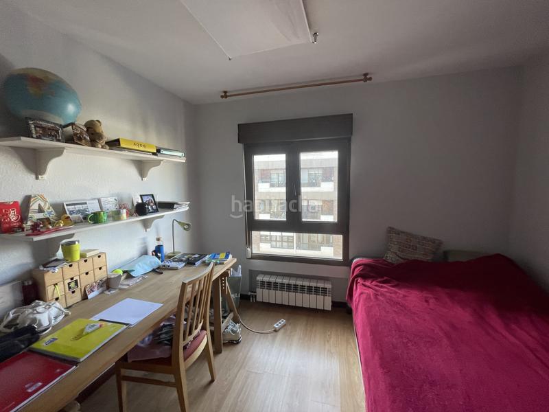 Foto b97b53a1-ce27-4e3e-8730-1e9ae52f3f78. Pis amb calefacció aparcament a Laviada Gijón