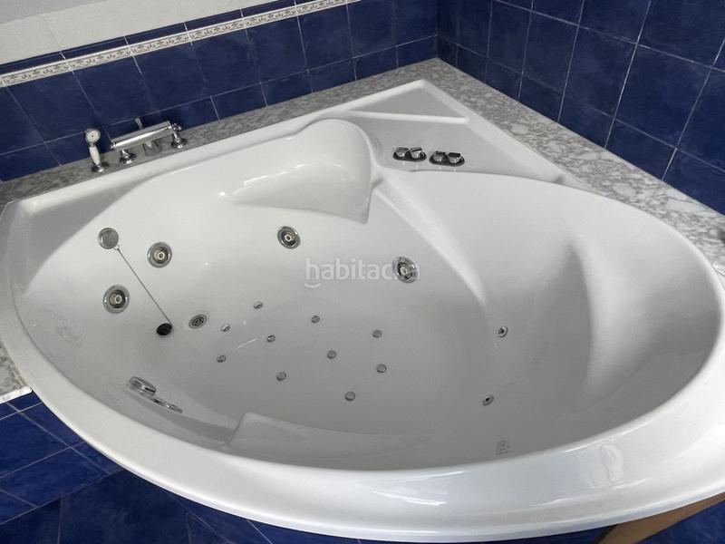 Foto 1a314f7e-0956-442e-876f-b815767c0f08. Casa con riscaldamento parcheggio in Parroquias Sur - La Manjoya Oviedo