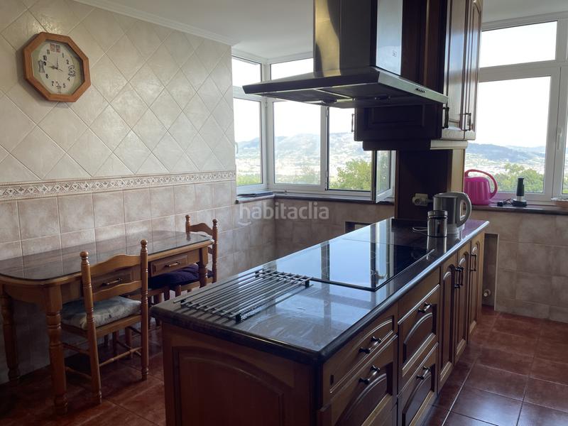 Foto 2f7de13d-307a-464f-9d29-3ce414a2c3d9. Casa con riscaldamento parcheggio in Parroquias Sur - La Manjoya Oviedo