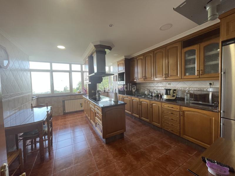 Foto 3d549c4d-3a3e-4952-9c9f-ba23f8269406. Casa con riscaldamento parcheggio in Parroquias Sur - La Manjoya Oviedo