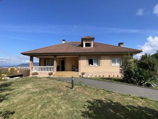 Haus  Colloto - lg faro de arriba. Venta chalet independiente en oviedo lg faro de arriba