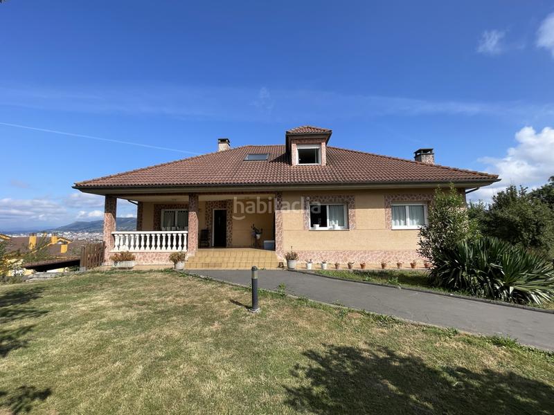 Foto 43fef0c8-cd42-41cb-b95c-de7150645067. Casa con riscaldamento parcheggio in Parroquias Sur - La Manjoya Oviedo