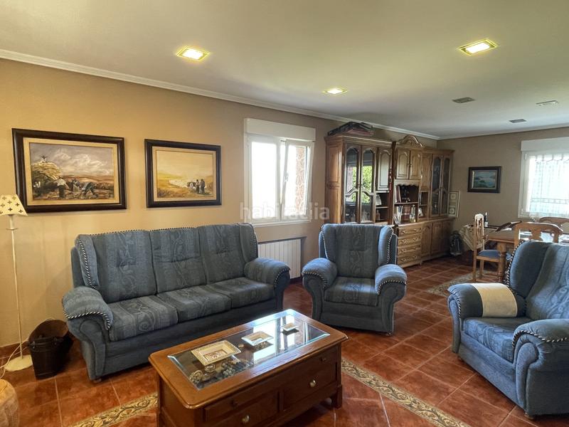 Foto bb4af62a-e6e0-4fc9-b9cb-58ab12a09d14. Casa con riscaldamento parcheggio in Parroquias Sur - La Manjoya Oviedo