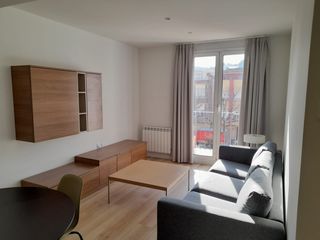 Miete Appartement in Plaza de españa 20