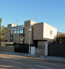 Casa aparellada a Passatge del rescat 11
