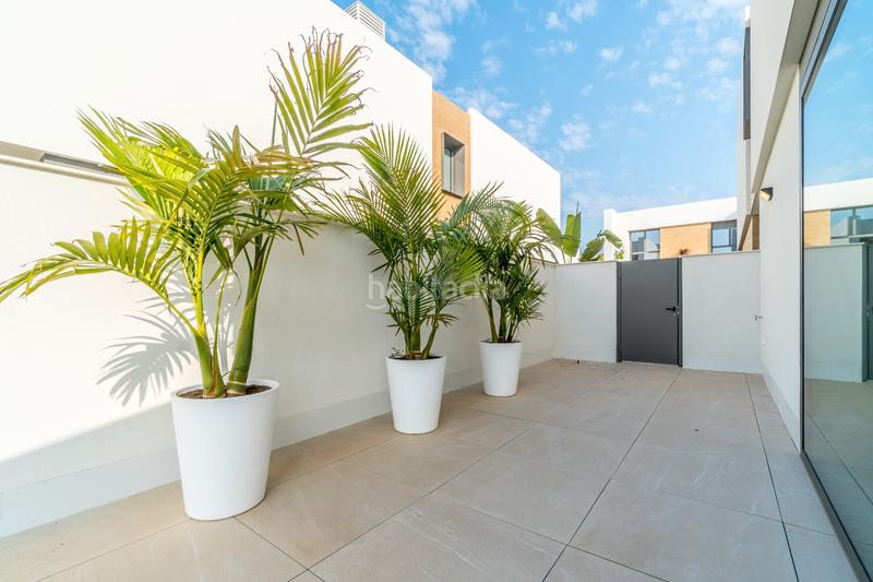 Foto 9d8d73be-4b3d-4f11-ac5a-b4ddd07e8434. Location maison jumelée dans carrer halley 4 dans mar Cambrils Cambrils