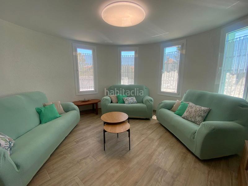 Foto 10015825-f92f-4338-9e1a-5bee29a7d414. Alquiler chalet en Centre Miami Platja