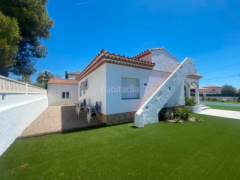 Foto 6065c9b6-332b-42ac-a256-5f10eb784de3. Rent chalet with heating parking pool in Centre Miami Platja
